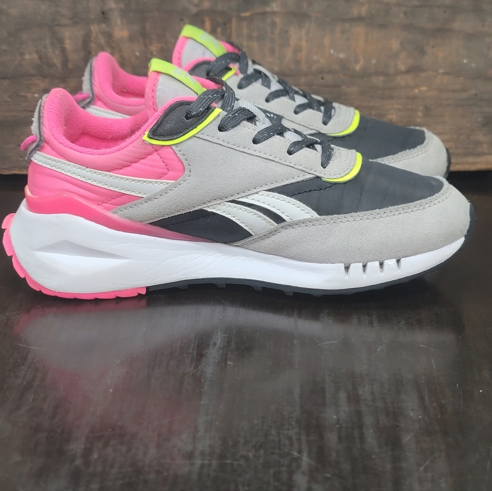 Reebok Forte Racer Lifestyle Sneaker. US 2 Good Cond! Fast Shipper - Picture 6 of 13